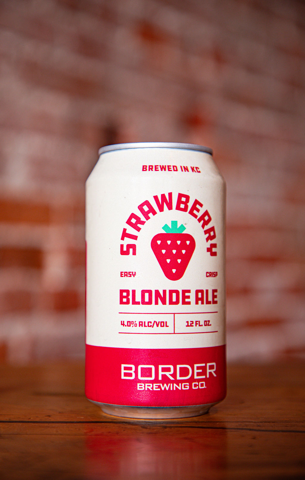 Strawberry Blonde Ale product photography